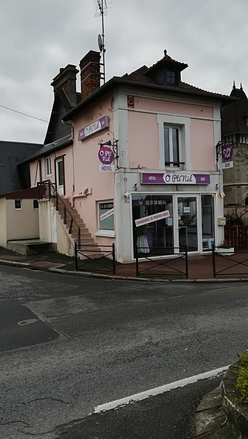 O Pti' Nid Hotell Cabourg Exteriör bild